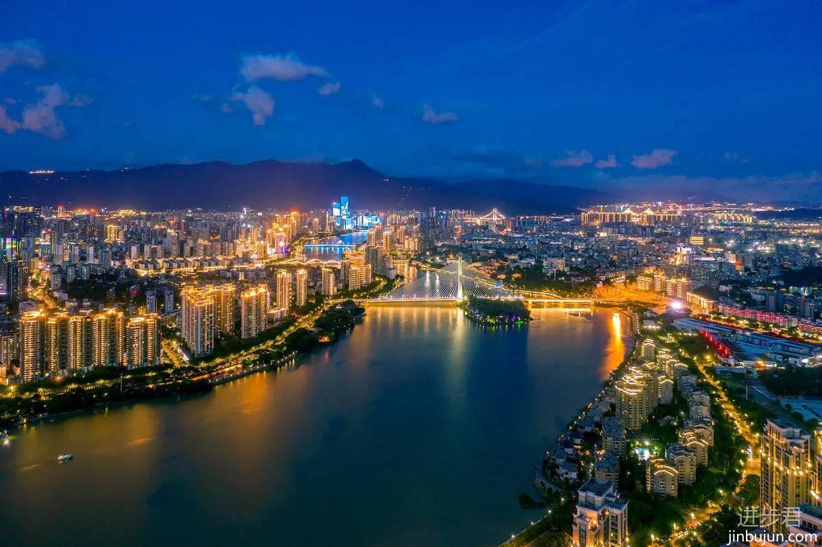 2021年GDP20强城市:杭州第8,无锡接近青岛,福州上榜