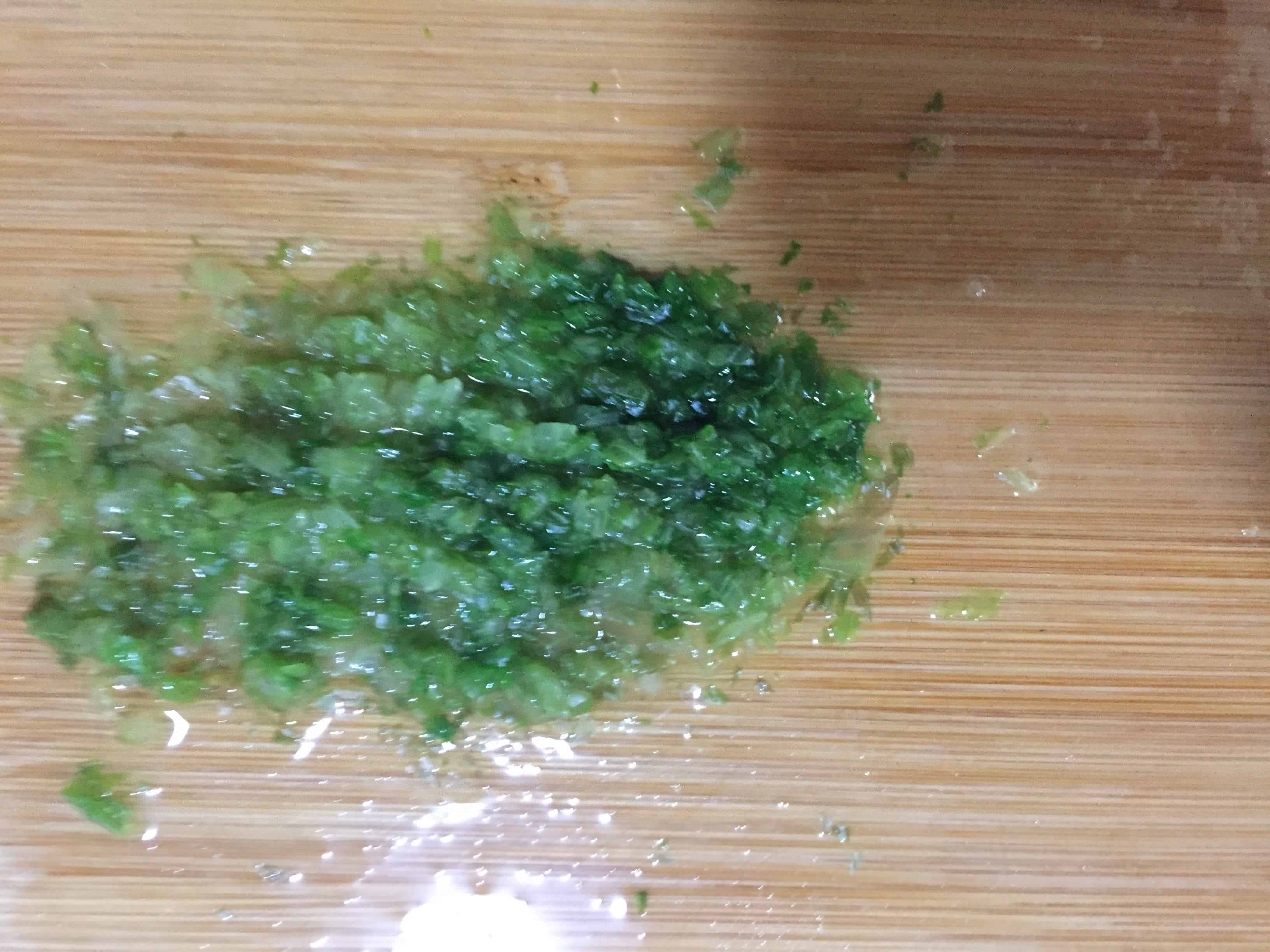 宝宝辅食-三文鱼蛋黄粥，促进宝宝大脑发育，宝宝更聪明！