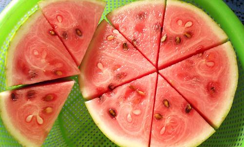 吃西瓜有什么好处?西瓜可降低血压