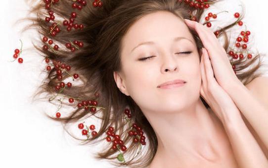 女性补血养颜的方法:五味子人参猪脑汤的做法