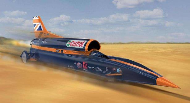 世界上最长的汽车 30.5米里面有游泳池和直升机停机坪