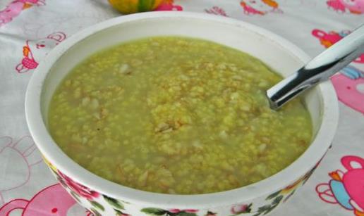 白领失眠吃什么好?8种助眠饮品推荐