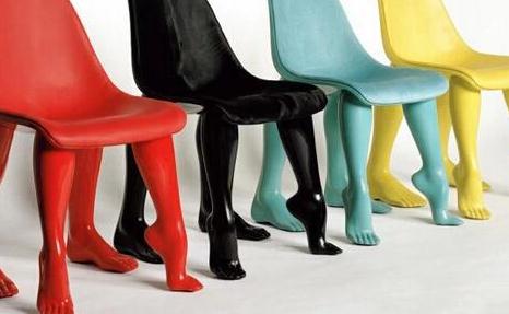 坐上去的感觉有点怪怪的