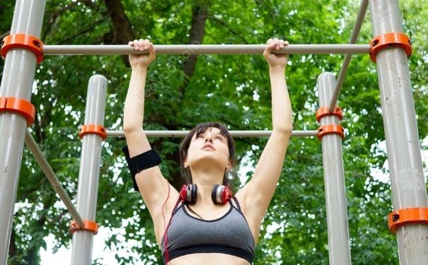 单杠锻炼哪里的肌肉?单杠可以练什么肌肉?(1)