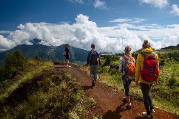 夏天旅游穿什么鞋?夏天出游穿衣搭配(3)