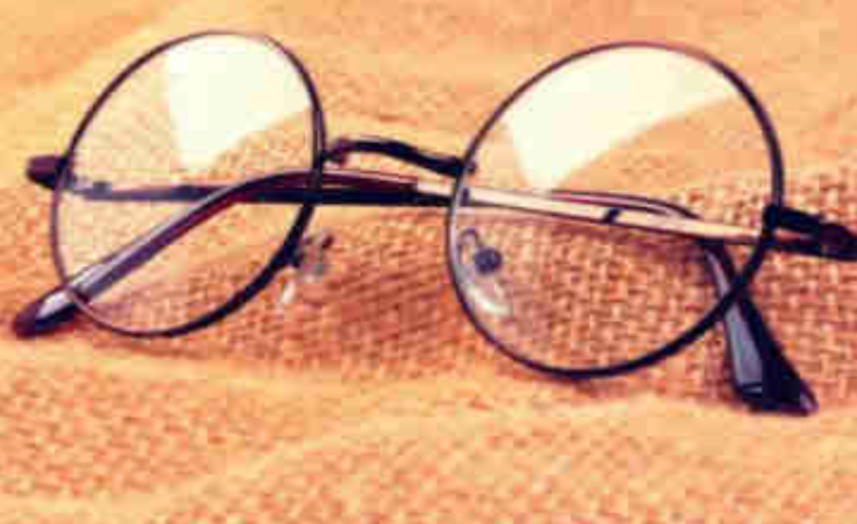 眼镜片花了不要怕,涂点这个清晰无比!