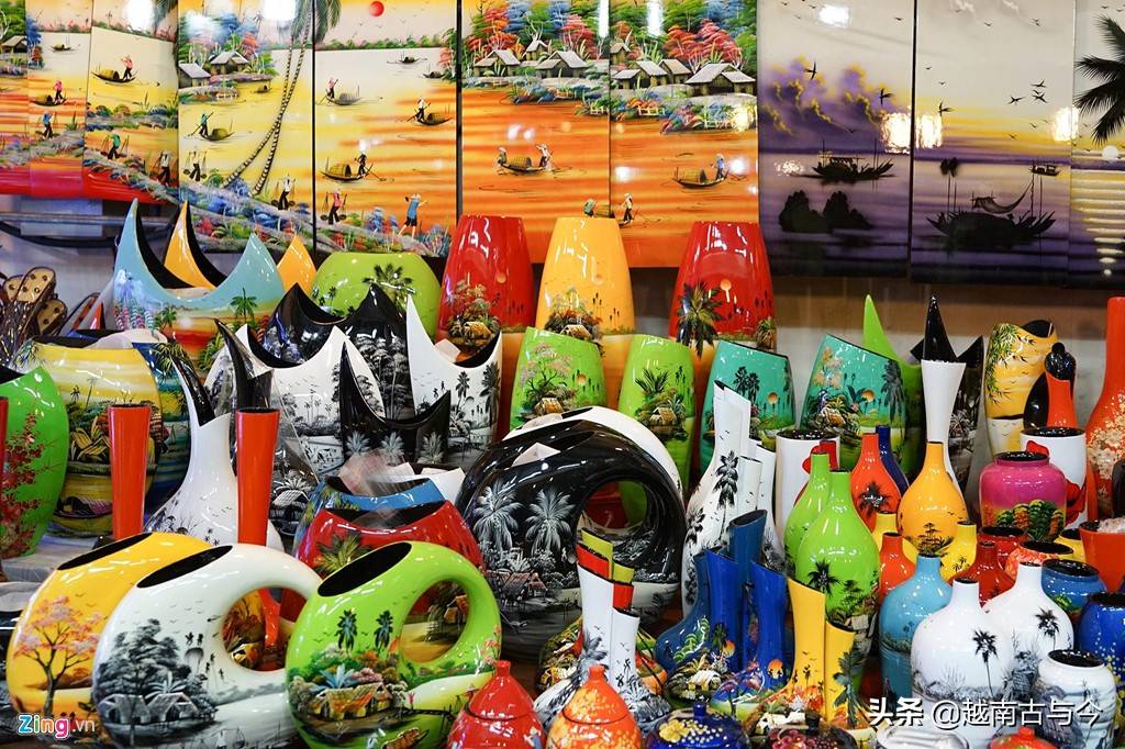 越南芽庄大量外国人聚居，中国人和俄罗斯人最多，连菜单都是中文
