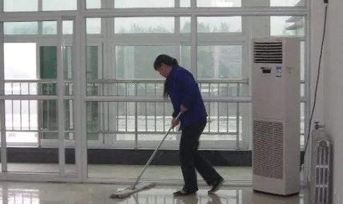 100平米开荒保洁多少钱3