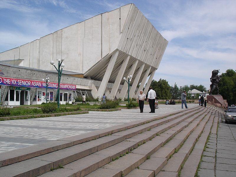我国与吉尔吉斯斯坦建交
