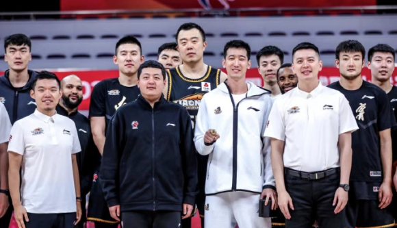 杨鸣更博祝福刘志轩:真怀念你发边底线球的日子