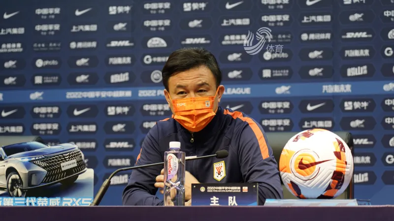 郝伟:我们没压力但三镇有;对阵国安孙准浩可能会进名单