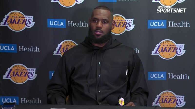 詹姆斯罚球命中 詹姆斯罚球线起跳