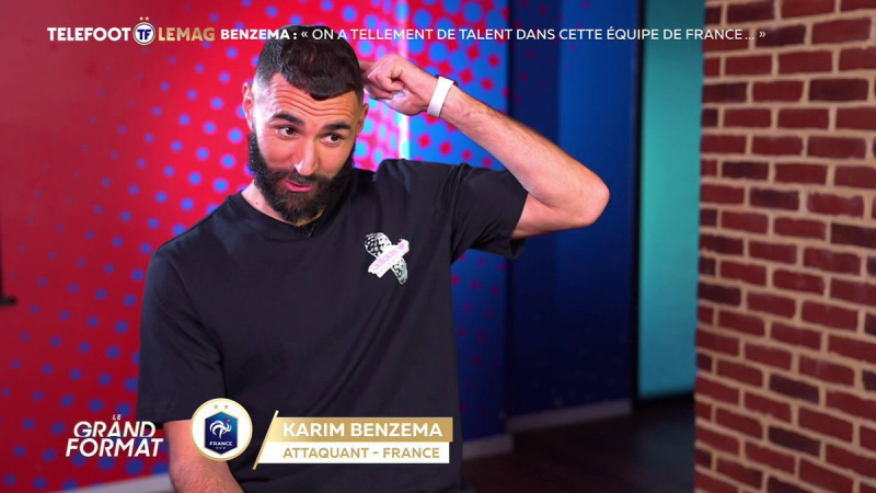 c罗让点球给本泽马 本泽马传球给c罗