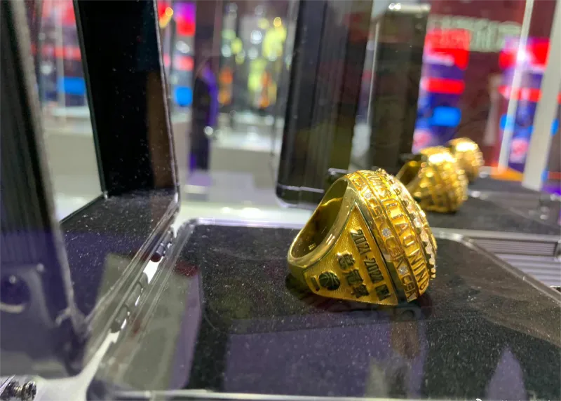 辽宁队总冠军戒指,辽宁总冠军戒指价值多少钱,辽宁本钢总冠军戒指,cba辽宁总冠军戒指