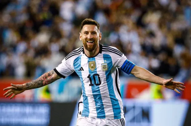 梅西总共进了多少球至今 梅西连续多少年联赛进球20+ c罗与梅西交手记录至2018 梅西单场最多进了几个球