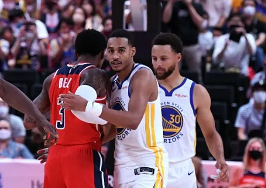 汤普森投进了多少个三分 库里汤普森三分大赛 克莱汤普森3分命中率 汤普森10投10中三分球