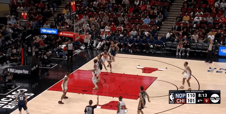 你是真6!阿尔瓦拉多再来招牌偷球,可惜没有队友接应