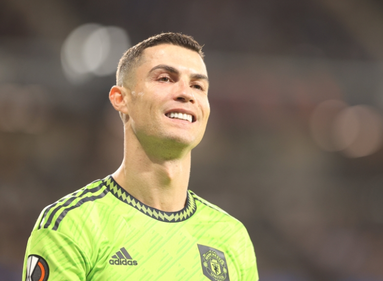 枪手名宿:摩根别瞎推荐c罗来我厂了,他的麻烦是奥巴的20倍