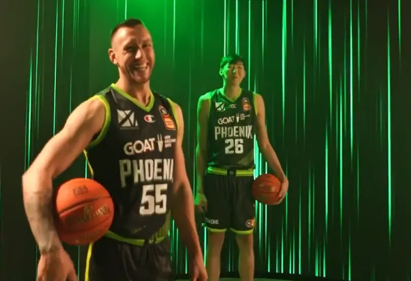 克里克:我和周琦是家人,和他交谈都以'我爱你'结束