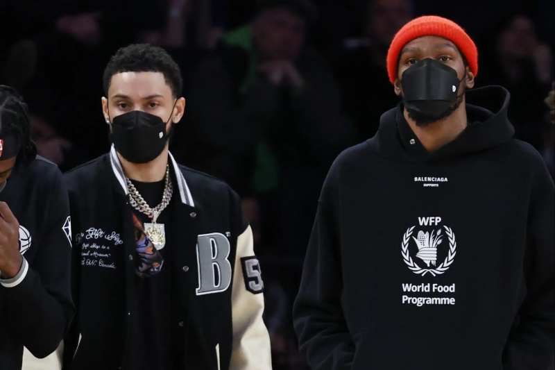 杜兰特:西蒙斯要打出侵略性,没人在乎他投没投进