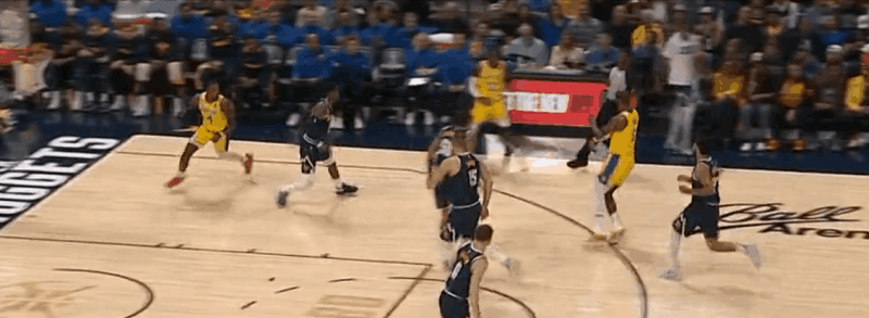 喜剧时刻!沃克先是突分滑手,纳恩再投篮犹豫似投似传