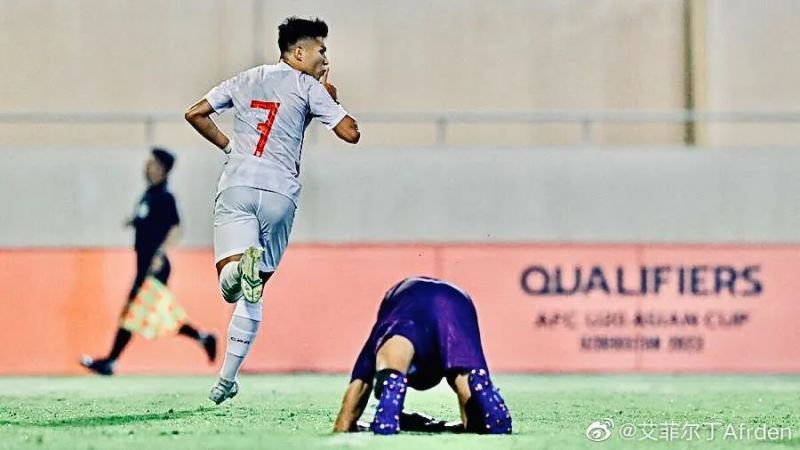 艾菲尔丁:从红牌到国青队长都是我成长的一部分