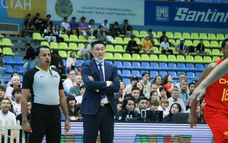 杜锋:祝福大家一切安好,希望中国队明年拿到奥运会入场券