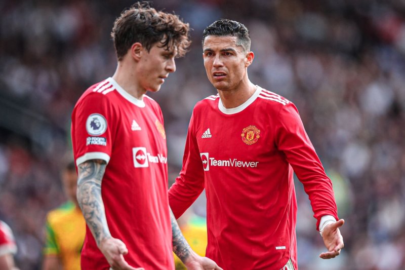 林德洛夫谈c罗言论:我不会回答这个问题,问下个问题吧