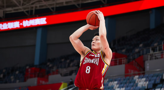 张宁50个三分 张宁首秀25分