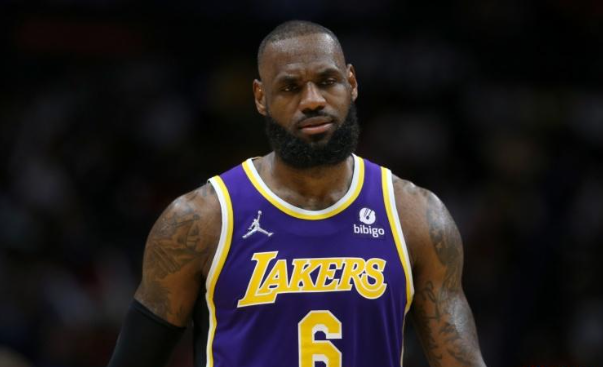 詹姆斯缺席18场湖人战绩 詹姆斯生涯缺席了多少场比赛