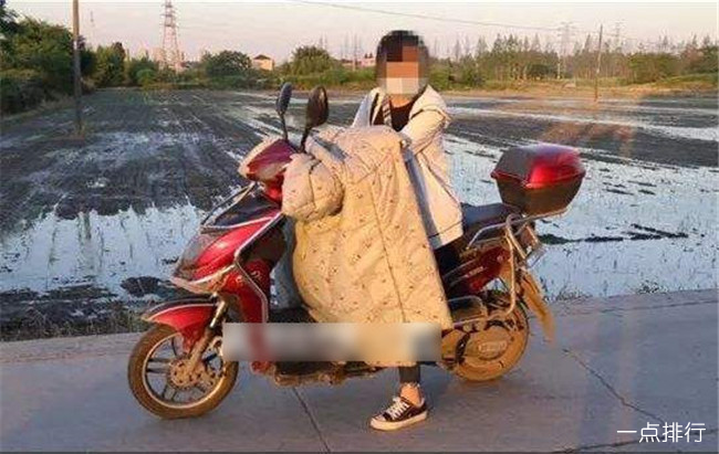 吴大妈女儿和陆大伯买的车 吴大妈女儿和陆大伯买的车